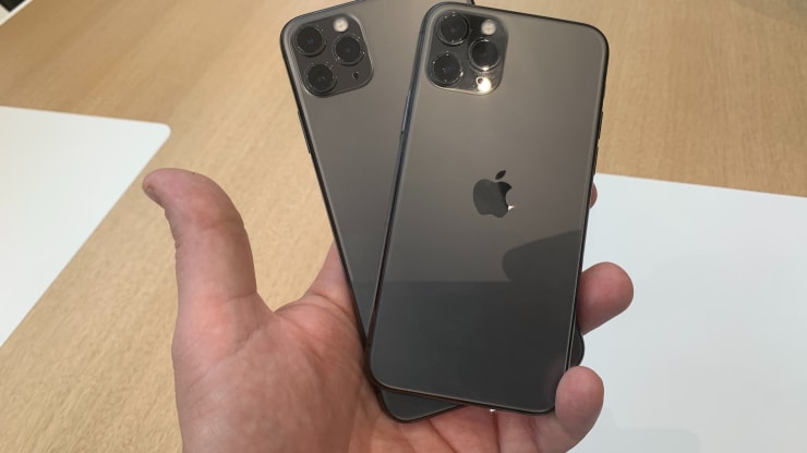 iPhone 11 Pro và Pro Max tạo dấu ấn khác biệt với bộ ba camera. (Nguồn: CNBC)