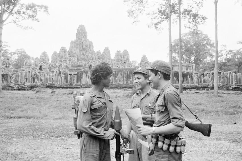 越南志愿军和柬埔寨革命军。图自越通社